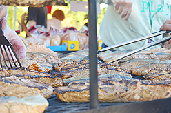LAURELHURST SALMON BAKE 2015